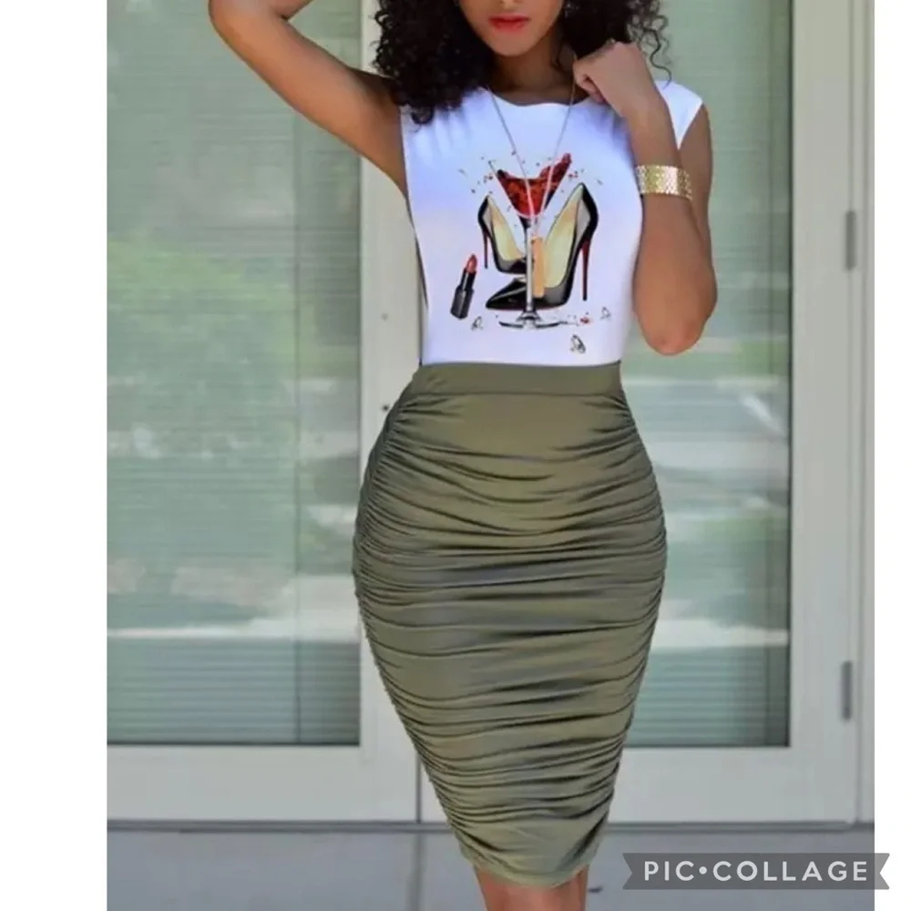 Cute Ruched Skirt & Top - Picture 3 of 5